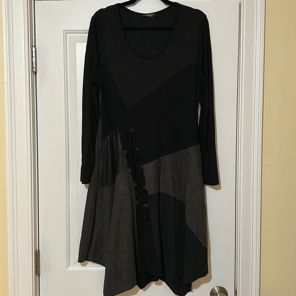 Dolcezza Dress, black and grey dress (see size comment!)